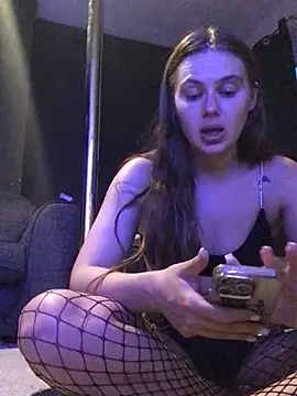 stonettequeenn online show from May 2026 03:24:01 AM