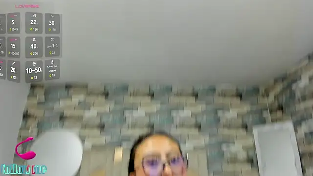 Snapshot of Amhira_Tay chatting on June 2026 06:56:02 PM Amhira Tay online show from June 2026 06:56:02 PM