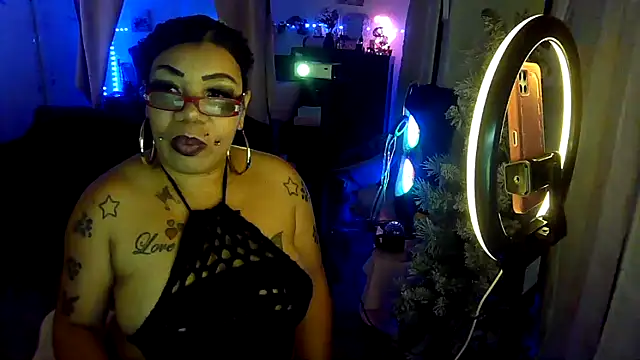 Snapshot of NailGoddessnow chatting on May 2026 06:08:01 AM NailGoddessnow online show from May 2026 06:08:01 AM