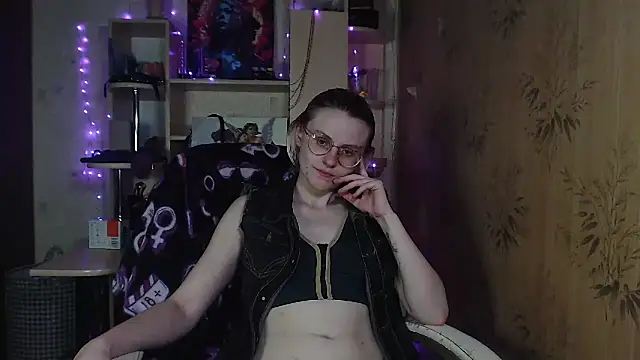   Freya    online show from May 2026 07:41:02 PM