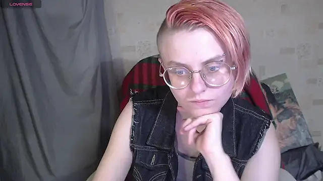   Freya    online show from June 2026 06:28:01 PM