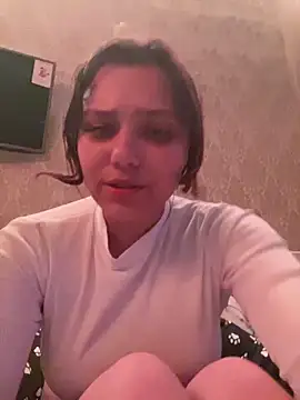 Yuna Gasai online show from May 2026 05:18:01 PM