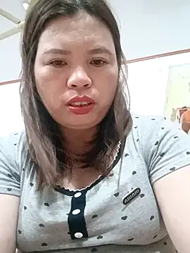 Snapshot of -Yeyi- chatting on June 2026 07:18:02 PM -Yeyi- online show from June 2026 07:18:02 PM