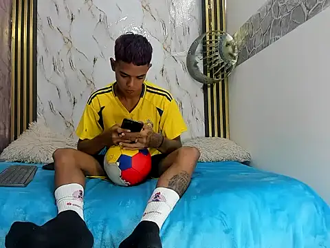 cute boy angelx18 online show from May 2026 06:12:02 PM