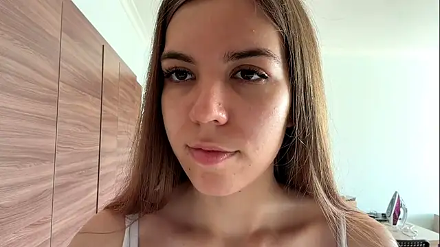 LaurindaStalford online show from June 2026 03:07:01 PM