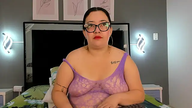zoe curvyy online show from July 2026 12:11:02 PM