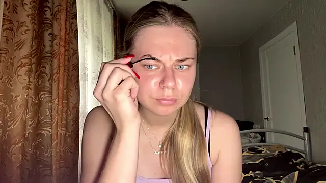 HoneysPiee online show from June 2026 09:57:02 AM