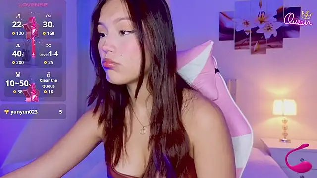 Snapshot of naomifire_ chatting on June 2026 12:27:01 PM naomifire online show from June 2026 12:27:01 PM
