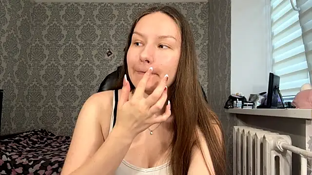 Snapshot of ShaylaChong chatting on June 2026 04:13:02 AM ShaylaChong online show from June 2026 04:13:02 AM