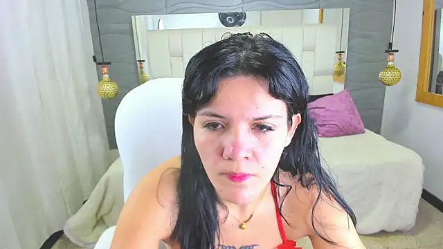 Lia  Kalifa online show from July 2026 08:15:01 PM