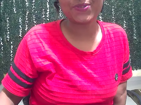 Snapshot of shallykaur chatting on June 2026 12:22:01 PM shallykaur online show from June 2026 12:22:01 PM