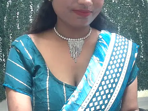 Snapshot of shallykaur chatting on June 2026 04:19:02 AM shallykaur online show from June 2026 04:19:02 AM