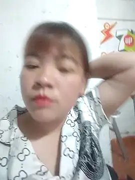 Snapshot of Loleml01 chatting on May 2026 03:35:02 AM Loleml01 online show from May 2026 03:35:02 AM
