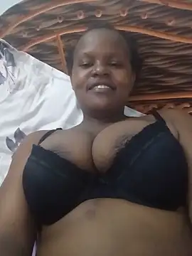 Lynnnasty online show from May 2026 11:36:01 AM