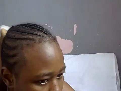 Snapshot of Petite_Ebony10 chatting on June 2026 10:15:01 AM Petite Ebony10 online show from June 2026 10:15:01 AM