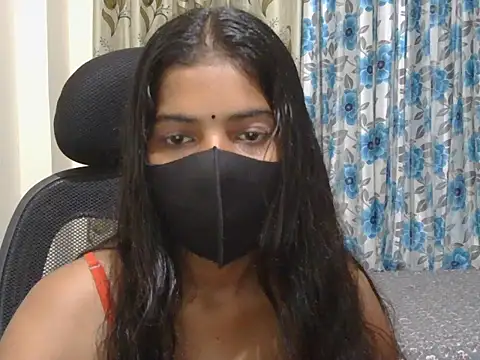 hoty-pihu online show from May 2026 04:19:02 AM
