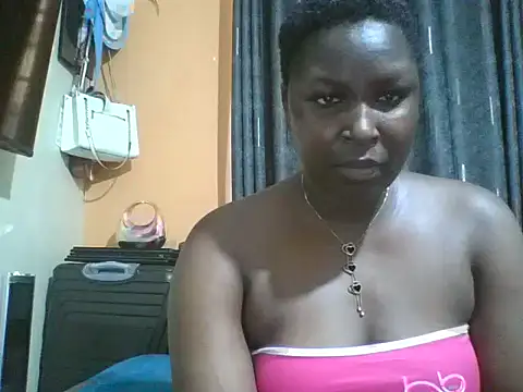 Queenbella780 online show from May 2026 12:59:01 PM