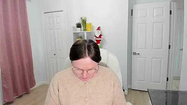 Vika73 online show from December 2024 04:11:01 PM