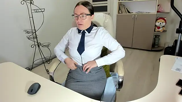 Vika73 online show from November 2025 07:08:01 AM