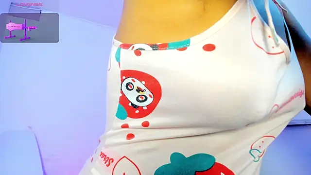 Snapshot of milkqueenboobs chatting on June 2026 05:17:02 PM milkqueenboobs online show from June 2026 05:17:02 PM