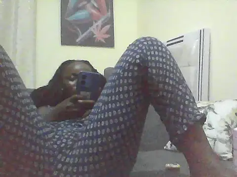 PixieCuddles online show from May 2026 09:32:01 PM