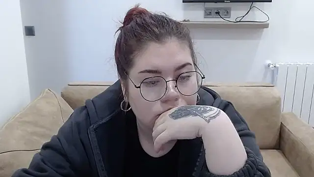 Isabel Graves online show from May 2026 06:08:01 AM
