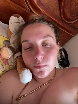 Snapshot of Loulou_fck chatting on July 2026 01:52:02 PM Loulou fck online show from July 2026 01:52:02 PM