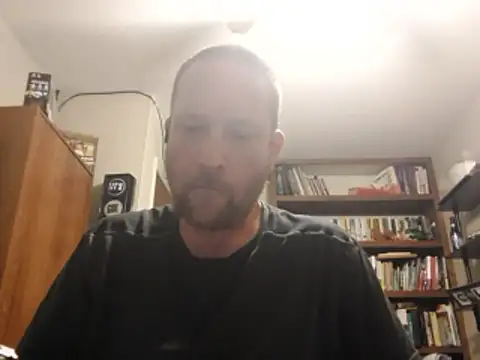 Snapshot of icebergXpress chatting on June 2026 08:23:02 AM icebergXpress online show from June 2026 08:23:02 AM