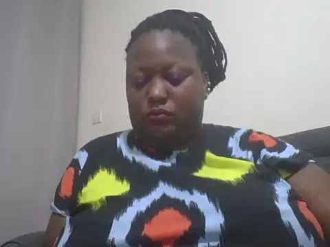 Snapshot of fat_ebonyqueen chatting on June 2026 11:27:02 PM fat ebonyqueen online show from June 2026 11:27:02 PM