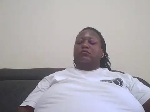 Snapshot of fat_ebonyqueen chatting on June 2026 09:14:01 AM fat ebonyqueen online show from June 2026 09:14:01 AM
