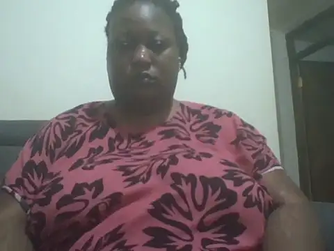 Snapshot of fat_ebonyqueen chatting on June 2026 07:04:01 PM fat ebonyqueen online show from June 2026 07:04:01 PM
