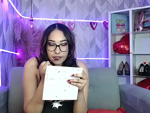Snapshot of AndreaLoveeX chatting on June 2026 04:55:01 PM AndreaLoveeX online show from June 2026 04:55:01 PM