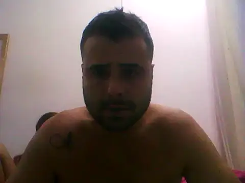 leogaucho34 online show from May 2026 10:15:02 PM