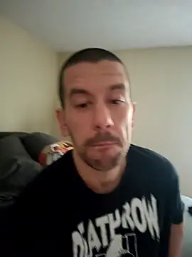Snapshot of FrankGrimey chatting on June 2026 07:37:02 PM FrankGrimey online show from June 2026 07:37:02 PM
