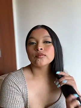 ChloeMilky online show from May 2026 03:07:01 PM