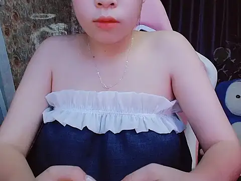 Julie Ulie online show from June 2026 02:55:01 PM