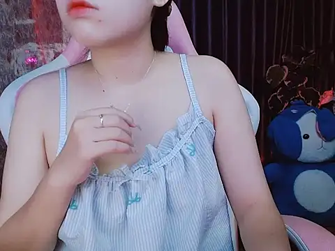 Julie Ulie online show from June 2026 02:24:02 AM