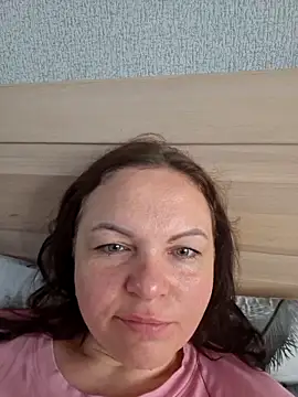 Snapshot of Meri_a chatting on June 2026 04:27:01 AM Meri a online show from June 2026 04:27:01 AM