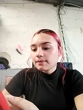 Arianna 01 online show from May 2026 03:29:01 PM