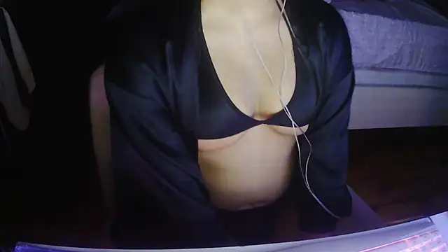 Snapshot of valentinaceleste chatting on May 2026 02:40:02 AM valentinaceleste online show from May 2026 02:40:02 AM