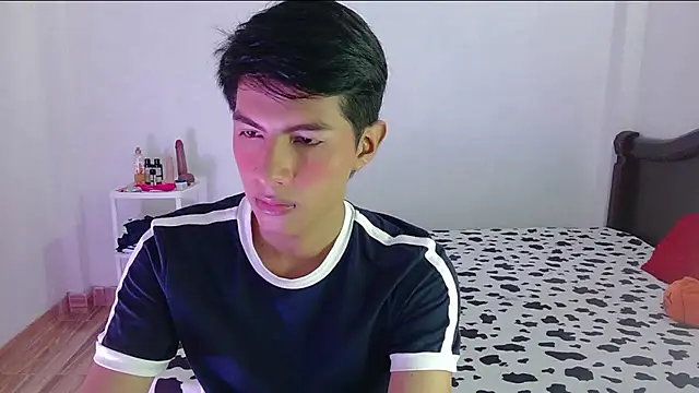 Snapshot of phuwin_bj chatting on July 2026 06:21:02 AM phuwin bj online show from July 2026 06:21:02 AM