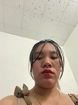 Suki-love online show from May 2026 12:22:02 PM