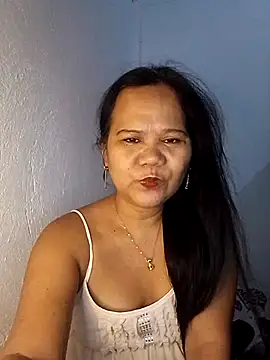 Snapshot of missLiLy07 chatting on May 2026 12:11:01 PM missLiLy07 online show from May 2026 12:11:01 PM