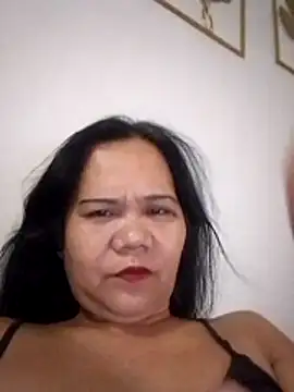 Snapshot of missLiLy07 chatting on May 2026 01:28:02 PM missLiLy07 online show from May 2026 01:28:02 PM