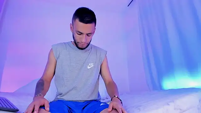 Snapshot of _Kevin_xxx chatting on January 2025 07:53:01 AM Kevin xxx online show from January 2025 07:53:01 AM