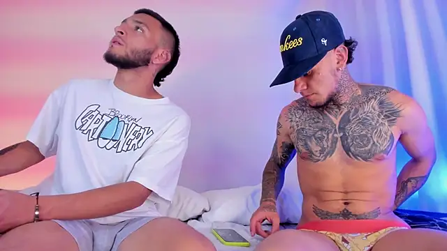 Snapshot of _Kevin_xxx chatting on February 2025 07:02:02 AM Kevin xxx online show from February 2025 07:02:02 AM