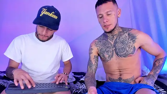 Snapshot of _Kevin_xxx chatting on March 2025 11:22:01 PM Kevin xxx online show from March 2025 11:22:01 PM