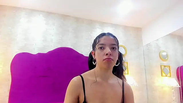 Snapshot of AlexaGill chatting on July 2026 11:49:01 AM AlexaGill online show from July 2026 11:49:01 AM
