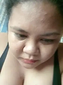 Snapshot of hotxoxo17 chatting on May 2026 03:35:02 AM hotxoxo17 online show from May 2026 03:35:02 AM
