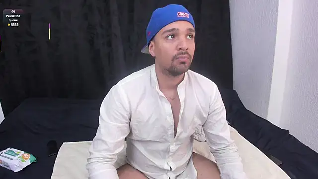 Snapshot of max_ed chatting on May 2026 03:36:01 AM max ed online show from May 2026 03:36:01 AM